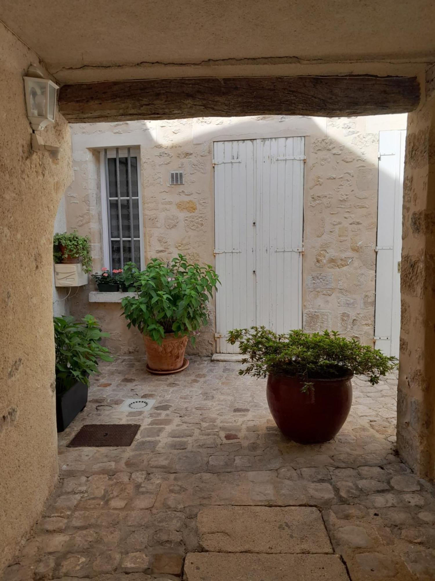 Gite La Folie De Seraphine Senlis  Exterior foto